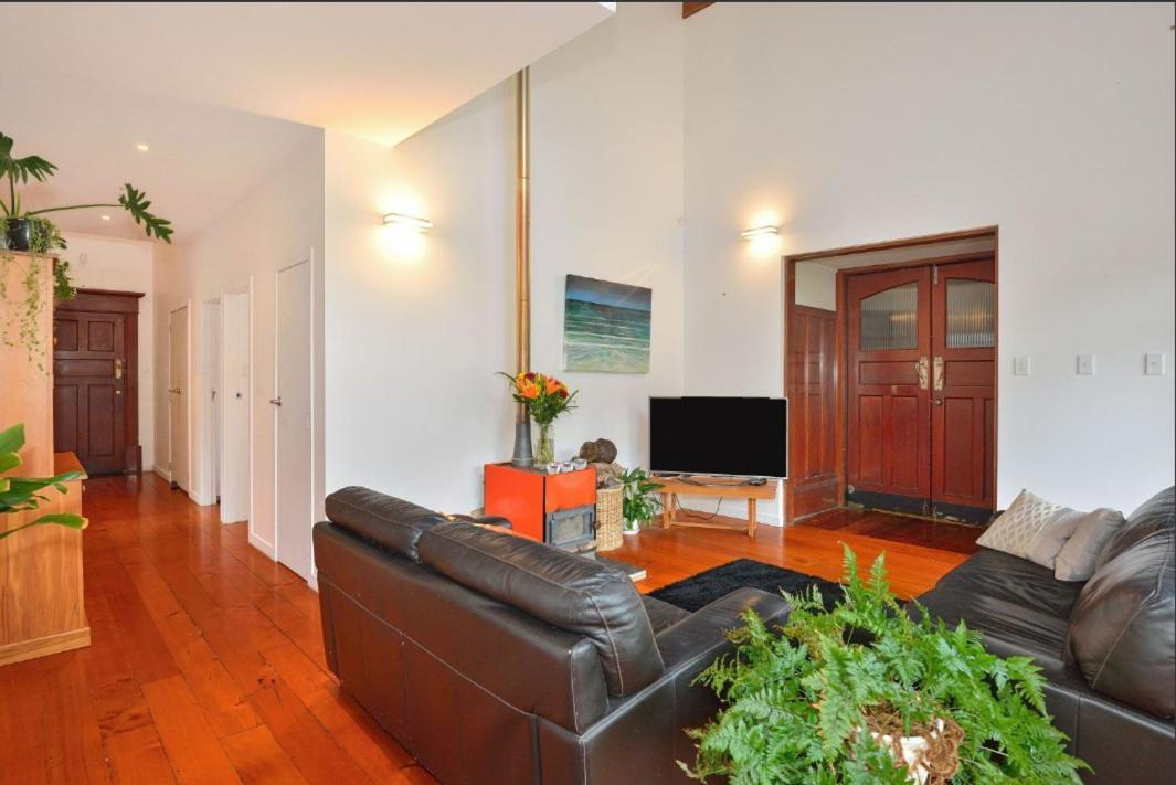 The Gisborne Club - Boutique Accommodation Экстерьер фото